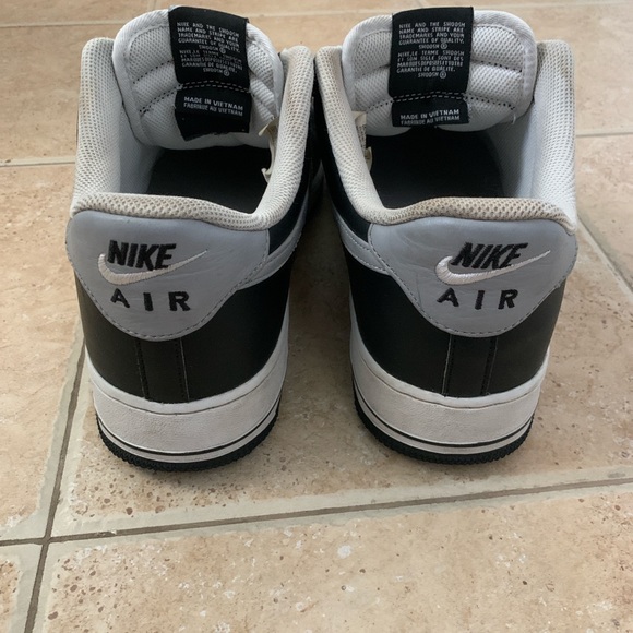 Nike Air Force 1 Size 13 Mens - Picture 2 of 4